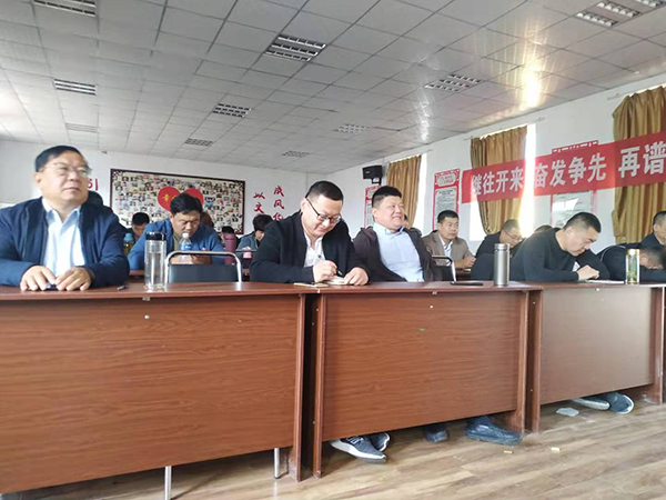 百煉成鋼、眾志成城—匯豐銷(xiāo)售精英國(guó)慶大練兵